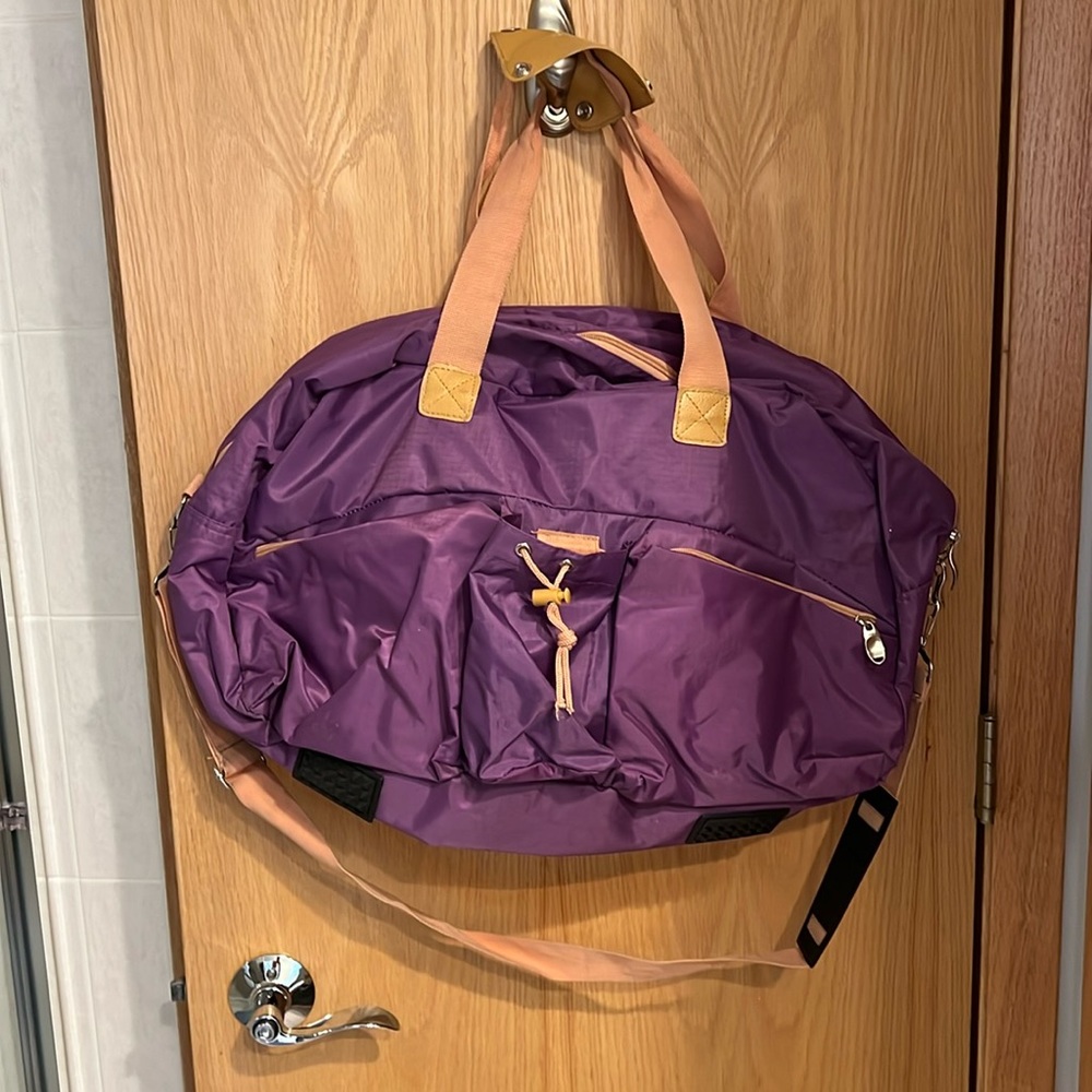 Travel tote large